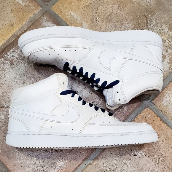 Nike Air Force 1 - Picture 1 of 6